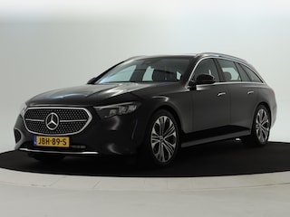 Mercedes-Benz Estate 300e Luxury-Line | Distronic | Stoel en Stuurverwarming | Led koplampen | Achteruitrijcamera | Apple CarPlay | Inclusief 24 maanden MB Certified garantie voor Europa.