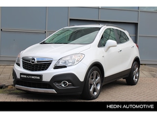 Opel Mokka 1.4 Turbo 140pk Cosmo | Lederen bekleding | Parelmoer lak | Open dak | Navigatie | Camera | Stoelverwarming | Stuurverwarming | Trekhaak | 18 inch