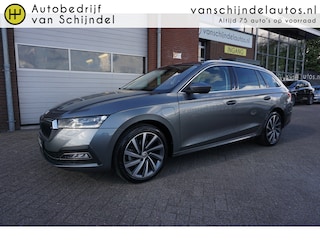 Skoda Octavia Combi 1.4 TSI iV PHEV STYLE LUXE KEURIGE NETTE STAAT! CAMERA DIGITALE COCKPIT STOEL+STUURVERWARMING ADAPTIEVE CRUISE ANDROID/APPLECARPLAY NAVI ELECTR.KLEP 1/2LEDER FULL LED KEYLESS ENZ...