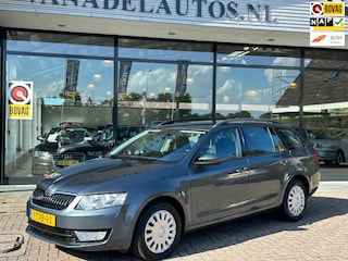 Skoda Octavia Combi 1.2 TSI Greentech Ambition Navi Cruise Airco NAP NL-Auto Volledig Dealeronderhouden!