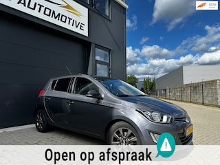 Hyundai i20 1.2i Go! Plus | Schuifdak | LM Velgen | Half Leder | Bluetooth | PDC | NAP