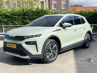 Skoda Elroq 85 Business Edition | Dodehoek detectie | Keyless start | LED dagrijverlichting | Trekhaak | Travel Assist | 20" LM velgen | Apple Carplay | Navigatie | Camera achter |