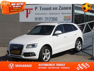 Audi Q5 2.0 TFSI Quattro Adrenalin Sport Adaptive cruise control/Parkeersensoren rondom/Dodehoek detectie/Stoelverwarming/Climate control/Bluetooth/Keyless/19'' Lichtmetalen velgen.