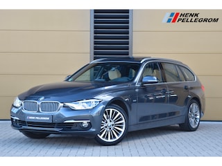BMW 3-serie Touring 320i Luxury Edition * Panoramadak * Trekhaak * Sportstoelen * Camera *