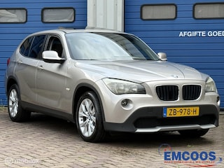 BMW X1 sDrive18i * Airco * Panoramadak * PDC V+ A *