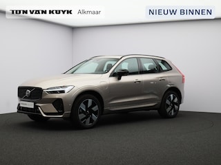 Volvo XC60 T6 Plug-in hybrid AWD Ultra Dark / Trekhaak / Head-up Display / Stuur + Stoelverwarming / Achterbankverwarming / Elek. verstelbare stoelen / Harman Kardon / Pilot Assist / BLIS