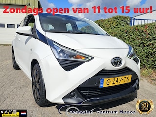 Toyota Aygo 1.0 VVT-i x-play Lim! AUT! Apk 8-2027! VERWACHT!!