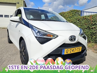 Toyota Aygo 1.0 VVT-i x-play Lim! AUT! Apk 8-2027! VERWACHT!!