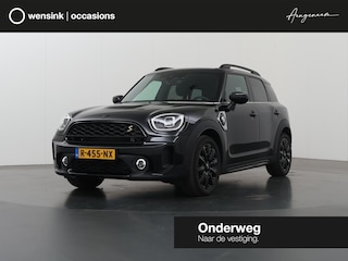 Mini Countryman 2.0 Cooper S E ALL4 Classic | Leder | Sportstoelen | Parkeercamera | Head-Up | Navigatie | Cruise Control Adaptief |