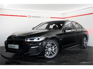 BMW 530e High Executive M-sport Schuifdak Electrische trekhaak Laserkoplampen