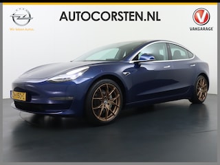 Tesla Model 3 Long Range AWD 75kWh 463PK Elektr.Achterklep ! 19"Lmv FSD-3 Computer Premium Audio AutoPilot Panoramadak Camera's Leer Adaptive-Cruise-Control+Stop&Go Pdc Dual-Ecc Dual-Motor Keyless 4WD Stoel en achterbank verwarming Elektr.Stoelen+Memory+Easy-Entry WiFi 1e Eigenaar Origineel Nederlandse Auto Garantie op Accu/Motor tot 07-06-2027/192.000km