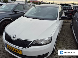 Skoda Rapid Spaceback 1.2 TSI Greentech Style Edition 86pk Panoramadak | Trekhaak | Cruise controle | 16"LMV