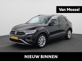 Volkswagen T-Roc 1.0 TSI Life | Draadloze Apple Carplay | Adaptieve cruise control | Travel Assist | Parkeersensoren | Digitale cockpit | 17"Inch LMV | Automatische verlichting |