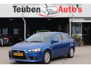 Mitsubishi Lancer Sportback 1.6 Edition Two Parkeer sensoren, Elektrische ramen, Stoelverwarming voor