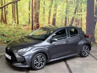 Toyota Yaris 1.5 Hybrid Dynamic Automaat Camera 16 Inch Rijstrook LED Koplampen DAB Apple Carplay Cruise Control