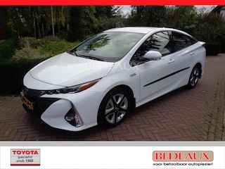 Toyota Prius 1.8 Plug-in Hybrid 122PK Aut Dynamic bij Toyota specialist sinds 1968, rijklaar met 12 maanden BOVAG garantie!