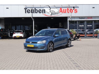 Volkswagen Golf 1.6 TDI Comfortline BlueMotion Cruise control, Climate control, Parkeer sensoren, Isofix