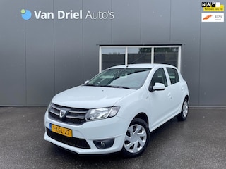 Dacia Sandero TCe 90 Lauréate / Airco / Navigatie / Parkeersensoren achter!