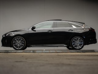 Kia ProCeed 1.4 T-GDI GT-PlusLine (PANORAMADAK,APPLE CARPLAY,XENON,STOEL/STUURVERWARMING,SPORTSTOELEN,CAMERA,DODEHOEK,NETTE STAAT)