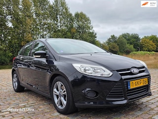 Ford Focus 1.0 EcoBoost Edition 1e eigenaar uniek km org nl auto cruis control navigatie parkeer sensor