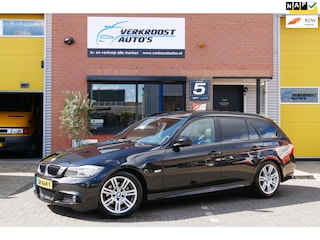 BMW 3-serie Touring 318i High Executive pano. navi .stoelverwarming.
