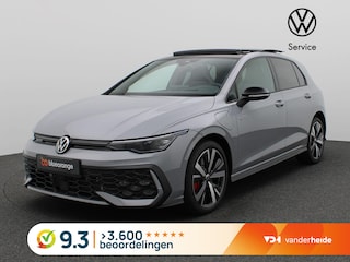 Volkswagen Golf 1.5 eHybrid GTE 272PK DSG Trekhaak wegklapbaar, Head-up Display, Panoramadak, Area View, 18" Catania LMV, Adaptive Cruise Control, Black Style, Winterpakket, Navigatie