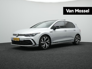 Volkswagen Golf 1.5 eTSI R-Line Business | Apple Carplay/Android Auto | Panorama dak | Black Style | Sfeerverlichting |