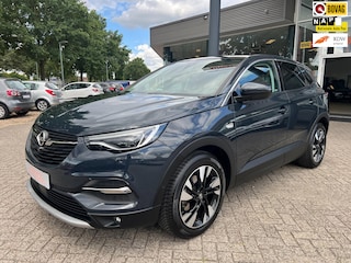 Opel Grandland X 1.2 Turbo Business Executive, Automaat, Apple carplay, navi, Half leer, trekhaak, Camera.