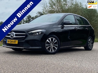 Mercedes-Benz B-klasse 180 Business Solution Luxury / Automaat / Clima / Navi / Camera / Half Leder / Elektrische Achterklep / NAP