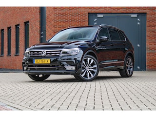 Volkswagen Tiguan 2.0 TSI 4Motion Highline | 1e eigenaar! | Memory | Leder | Trekhaak | Camera