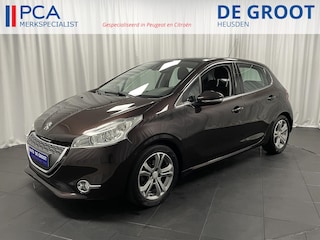 Peugeot 208 ALLURE 1.4 VTi 95pk Climat | Trekhaak | Lichtmet.