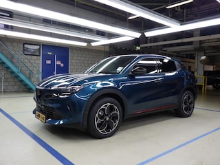 Alfa Romeo Junior Elettrica Speciale 54 kWh | Vol-Leder | Massage | Techno Pack | Adaptive Cruise | Navigatie | Stoelverwarming | LED-Adaptive | !!