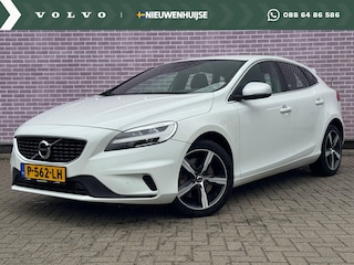 Volvo V40 1.5 T3 Polar+ Sport | Achteruitrijcamera | Cruise Control | Navigatie | Verwarmde Voorstoelen | Parkeersensoren voor en achter |