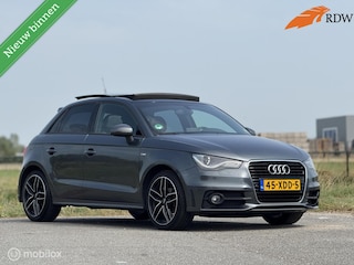 Audi A1 Sportback 1.2 TFSI Attraction Pano