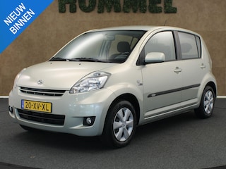 Daihatsu Sirion 2 1.0-12V Premium - ORIGINEEL NEDERLANDSE AUTO - AIRCO - NAVIGATIE - ELEKTRISCH BEDIENBARE RAMEN - BLUETOOTH