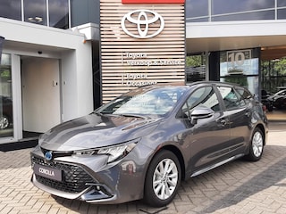 Toyota Corolla Touring Sports Hybrid 140 NIEUW DIRECT LEVERBAAR APPLE /ANDROID NAVI LICHTMETAAL CAMERA DAB+