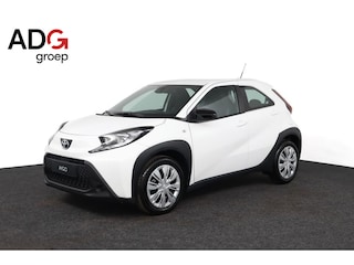 Toyota Aygo 1.0 VVT-i MT Play | Apple carplay & Android auto | Parkeerhulp camera | Airco |