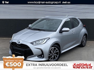 Toyota Yaris 1.5 Hybrid Dynamic Parkeersensoren voor + achter, Navigatie Apple CarPlay/Android Auto, achteruitrij camera, adaptieve cruise control, LED