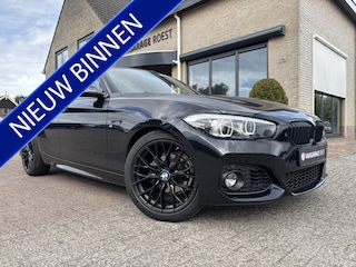 BMW 118i Edition M Sport Shadow High Executive Navigatie / Parkeersensors / Sportstoelen