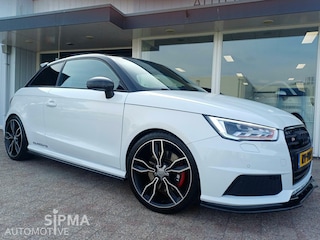 Audi A1 2.0 TFSI 231pk Quattro/Bose/Pano/S-Line/Xenon/18"lmv