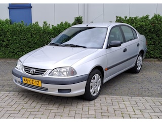 Toyota Avensis 1.8 LINEA SOL Mooie Auto