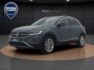 Volkswagen T-Roc 1.5 TSI Style | Navigatie | LED | Stoelverwarming | Trekhaak | Parkeerhulp |