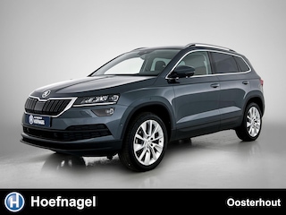 Skoda Karoq 1.5 TSI ACT Business Edition Plus Automaat | Stoelverwarming | Camera | Parkeersensoren | Apple CarPlay