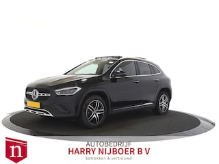 Mercedes-Benz GLA 250 e Business Line Panoramadak / Sfeerverlichting / HUD