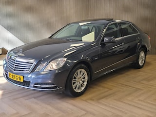 Mercedes-Benz E-klasse 200 CGI Business Class Elegance 1E EIGENAAR AUT SCHUIFDAK CRUISE CONTROL PARKEERSENSOREN NAVI