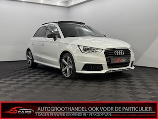 Audi A1 Sportback 1.8 TFSI S-line Pano, Leder, Parkeersensoren, Cruise control, Keyless start, Navi, Stoelverwarming