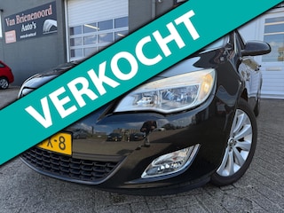 Opel Astra 1.4 Turbo Anniversary Edition van 2de Eigenaar in 5 drs met parkeersensoren en navigatie en bluetooth telefoon en airco