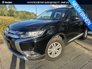 Mitsubishi Outlander 2.0 Business Edition | Trekhaak | All Season Banden | Navigatie | Achteruitrijcamera | Cruise Control | Enz…