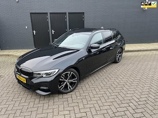 BMW 3-serie Touring 320i M-Sport Panoramadak