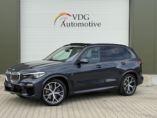 BMW X5 xDrive45e High Executive / M Sport / Pano / Head up / Sportzetels + Memory / 21" Y Spaak / Soft Close